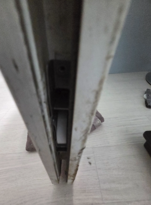 울산 샤시 레일 수리부터 창문 외풍 차단까지 진행한 현대토탈 하동·고성 현장