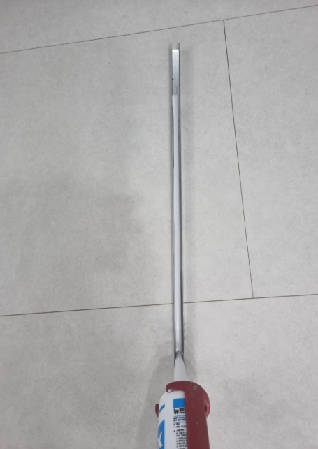 울산 베란다문 틈새 바람 원인, 샤시 로라 교체로 해결한 현장